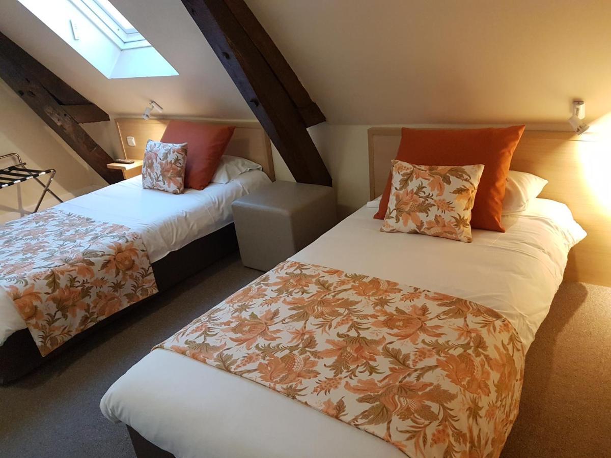Hotel Henri IV Coutras Kültér fotó